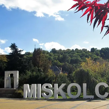 Hill Side Apartman * Miskolc